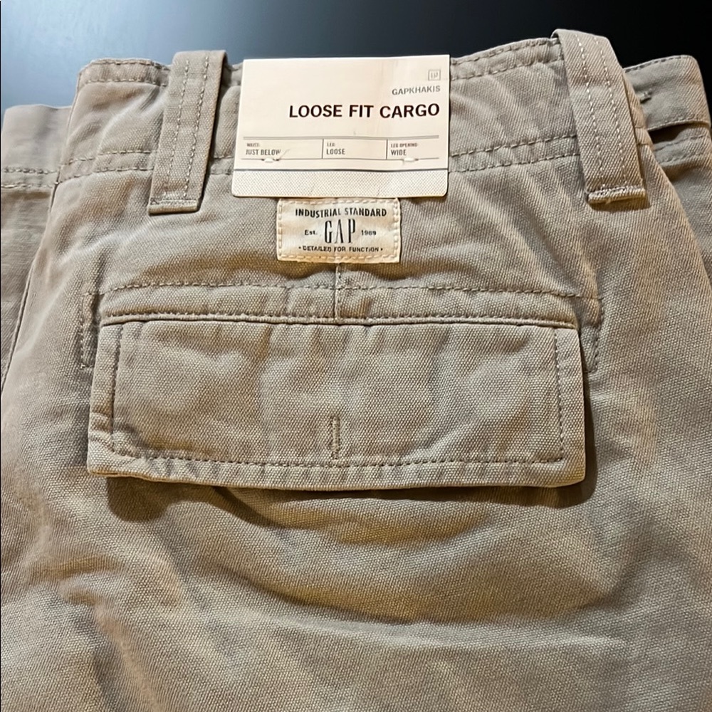 Gap Loose Fit Cargo Pants